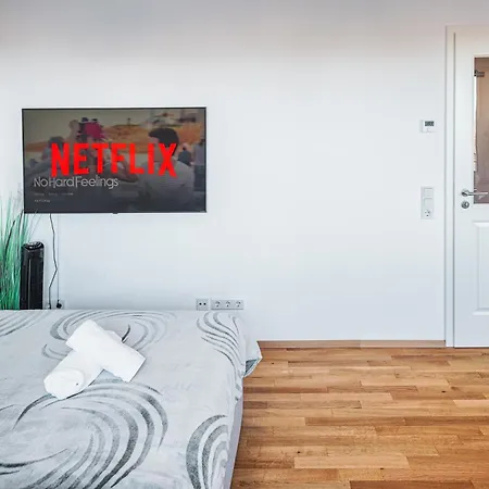 Nagelneues In Der Hafencity An Der Elbe