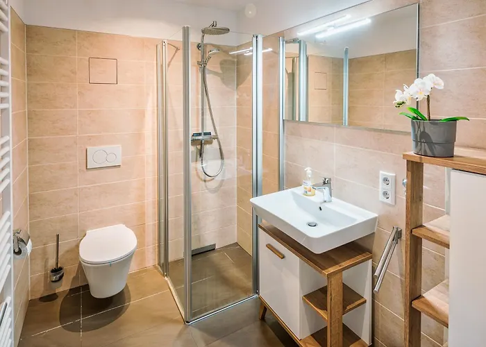 Nagelneues In Der Hafencity An Der Elbe Дрезден