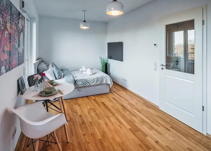 Nagelneues In Der Hafencity An Der Elbe